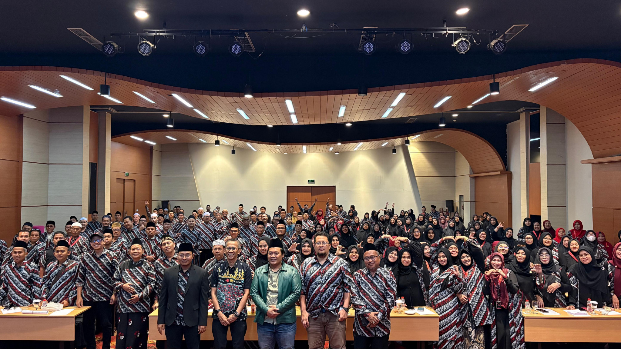 WhatsApp Image 2025-10-25 at 09.02.37_87de6922.jpg