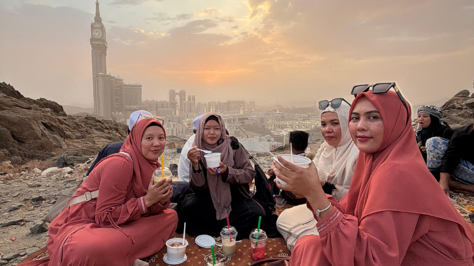 Jamaah Umroh PUSAKA 01082026 di Jabal Khandamah.png