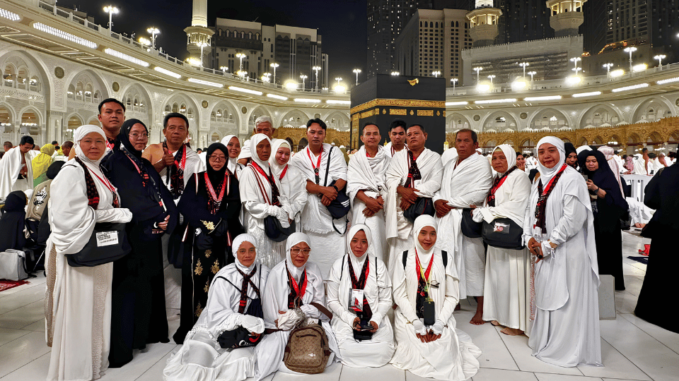 Dokumentasi Jamaah Umroh.png