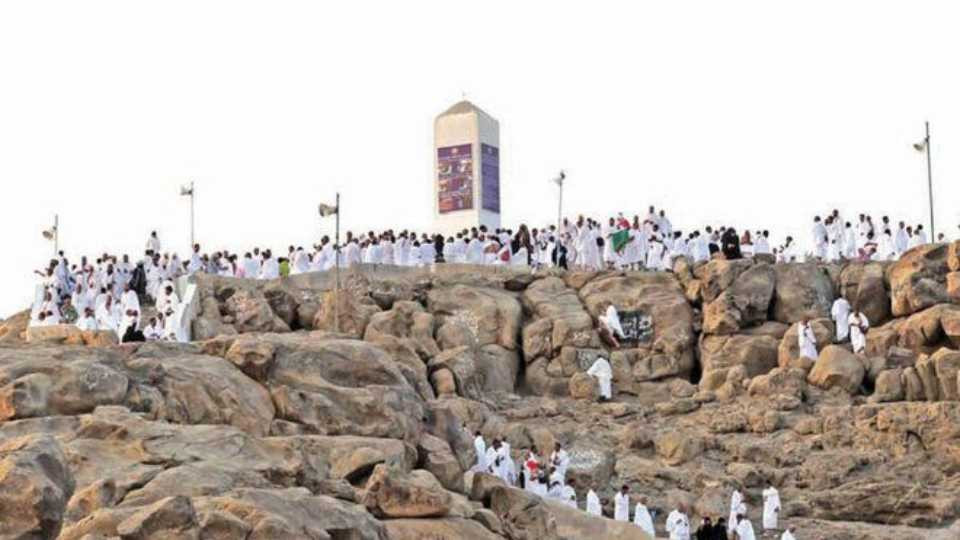 Kini Dapat Nomor Porsi Haji Plus Tak Lagi Sulit: Chatour Travel Punya Solusinya!