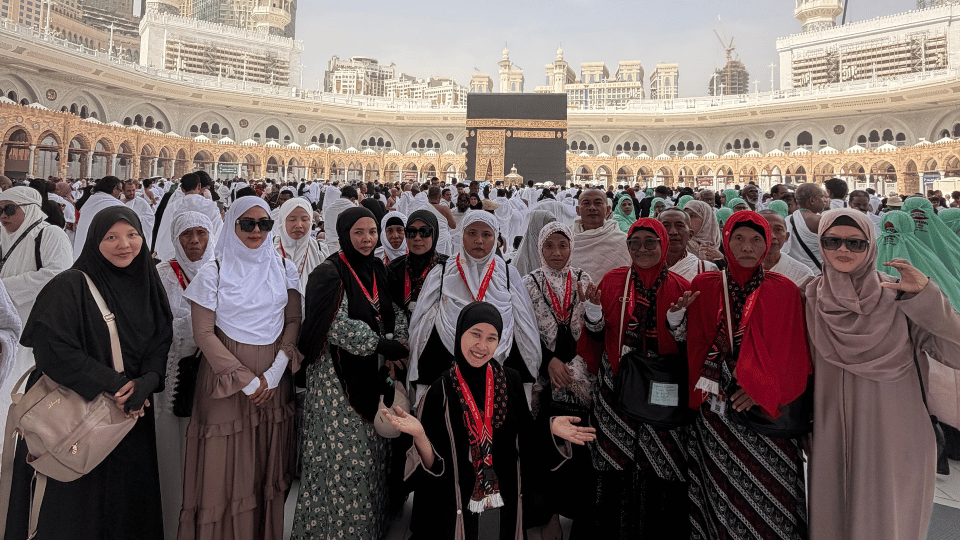 Jamaah Umroh Chatour Travel Sukses Laksanakan Umroh ke-5 di Tanah Suci