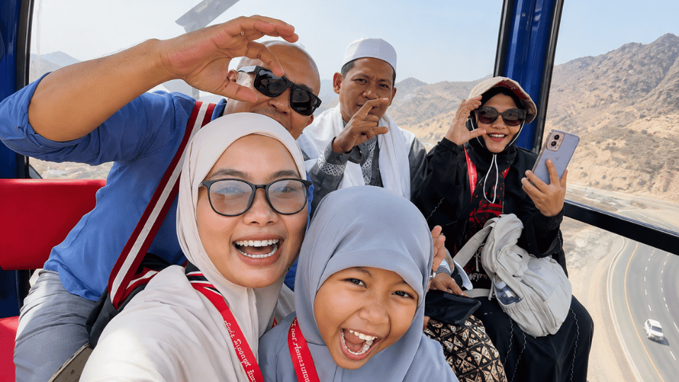 Jamaah Umroh Chatour Travel Nikmati Ziarah Ekstra dengan Bonus Kuliner Khas