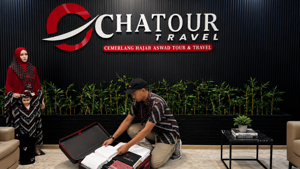 "Umroh 10 Hari Bawa Baju Berapa?" Panduan Praktis Ada di Chatour ID
