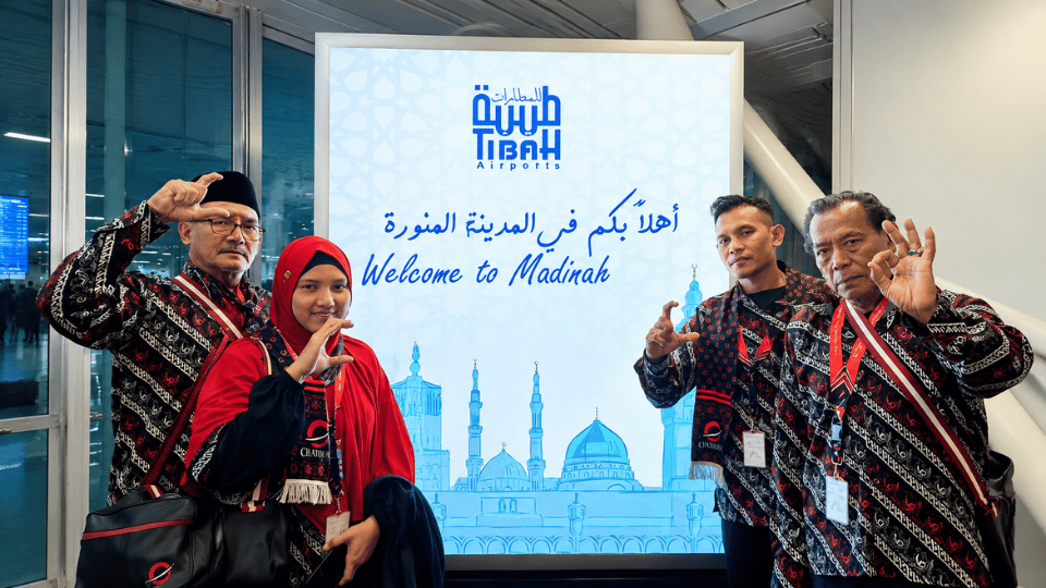 Bebas Lelah! Ini Sederet Keuntungan Umroh Penerbangan Langsung Surabaya-Jeddah/Madinah