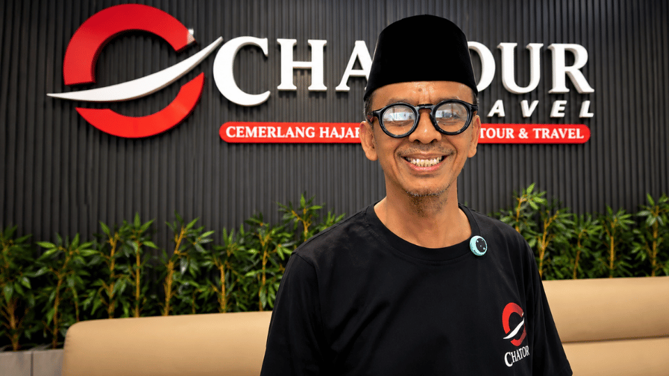 Resmi Gandeng Pendakwah Viral Wak Kaji Shodiq, Chatour Travel Perkuat Jaringan Agen di Gresik