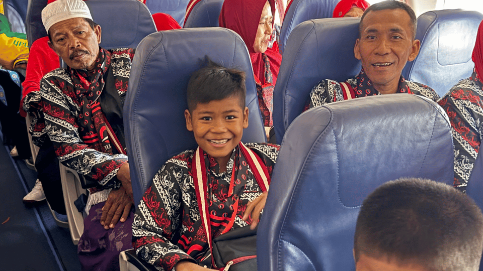 Travel Umroh Gresik dengan Penerbangan Langsung: Apa Saja Keuntungannya?