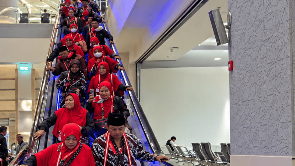 Jamaah Umroh Siap Menjadi "Warga Lokal" Selama 30 Hari