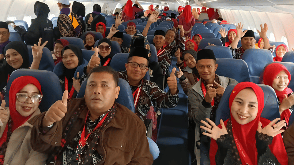 Lepas Keberangkatan Jamaah ke Tanah Suci, Chatour Travel Pastikan Kemudahan Layanan Sejak Dari Tanah Air