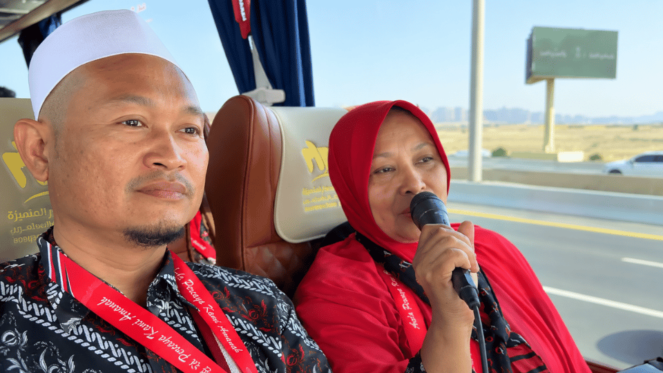 Setia 3 Kali Umroh Bersama Chatour Travel, Jamaah Puji Pelayanan "Gercep" dan Kesabaran Pembimbing