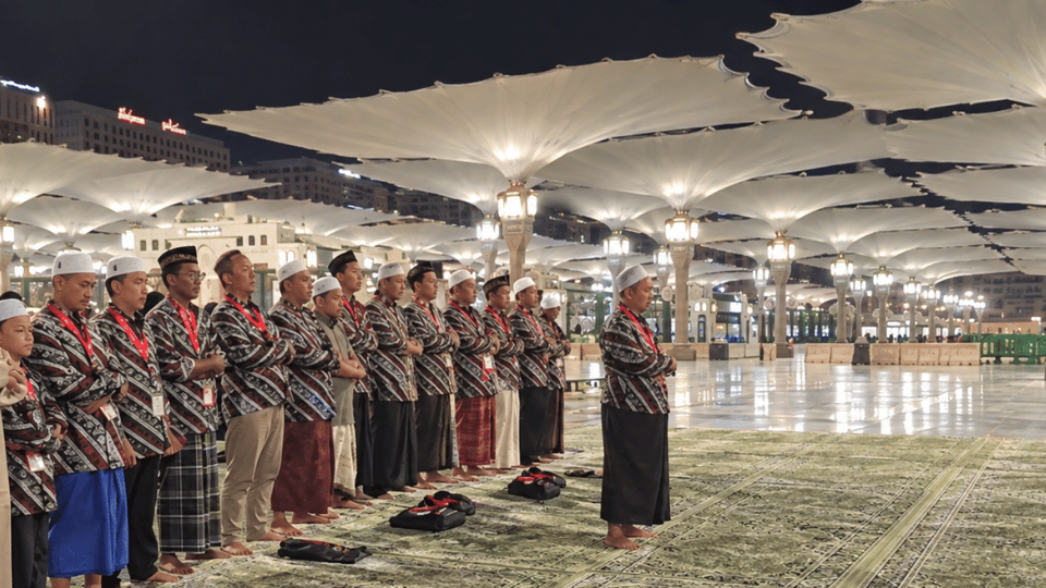 Refleksi Umroh Hari Santri 2026 Chatour Travel: Perjalanan Batin Menuju Kota Rasulullah