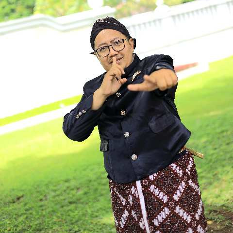 AHMAD QONI DEWANTORO